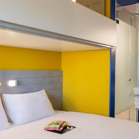 Ibis Budget Amsterdam Airport Hotel 2*