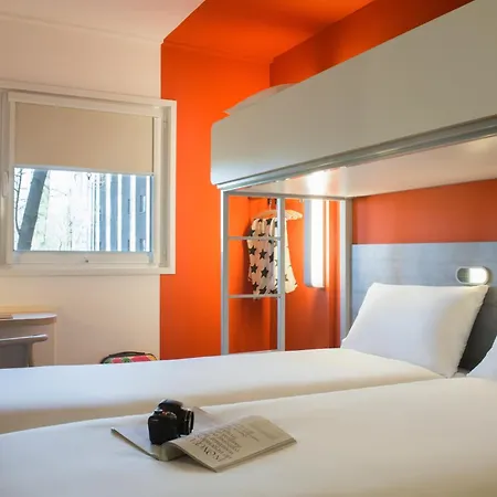Ibis Budget Amsterdam Airport Hotel 2*