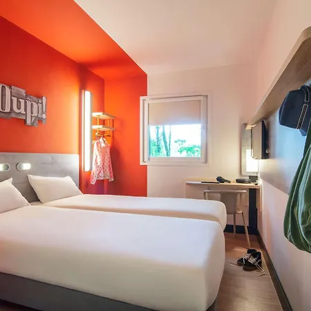 Ibis Budget Amsterdam Airport 2*