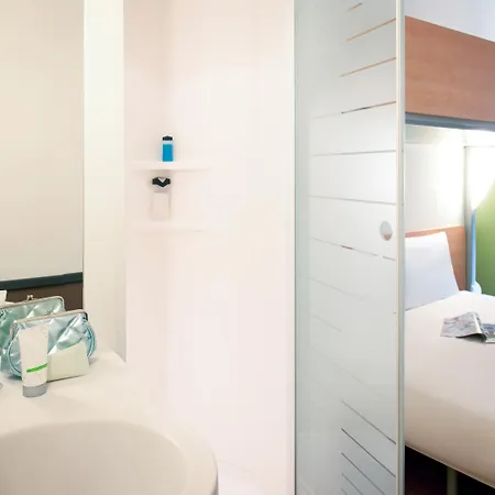 Ibis Budget Amsterdam Airport Hotel 2*