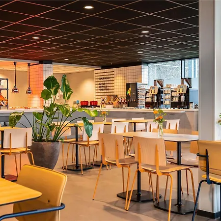 Hotel Ibis Budget Amsterdam Airport 2*