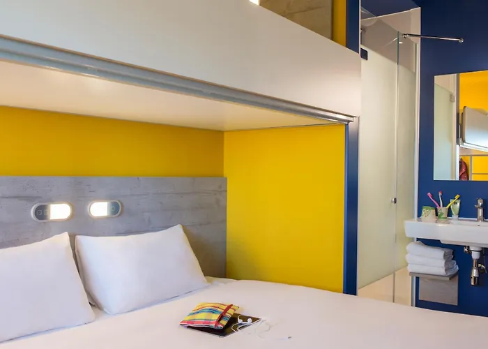 Ibis Budget Amsterdam Airport Hotel 2*