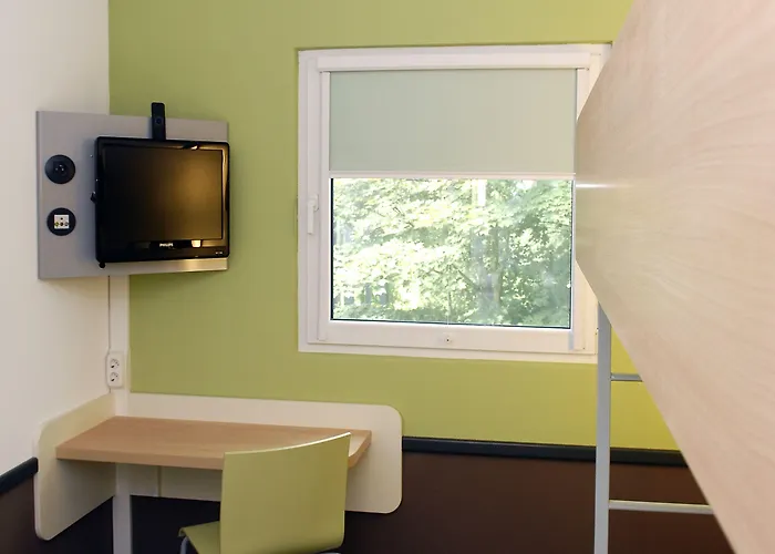 Hotel Ibis Budget Amsterdam Airport 2*