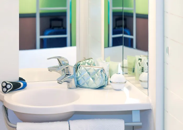 Hotel Ibis Budget Amsterdam Airport 2*