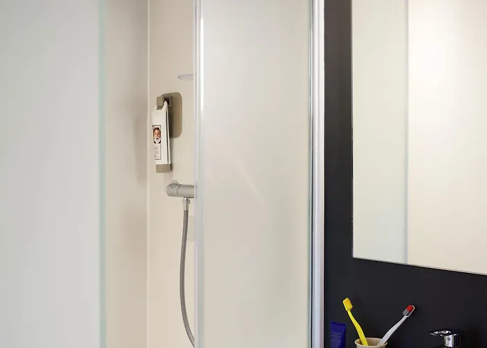 Ibis Budget Amsterdam Airport 2*