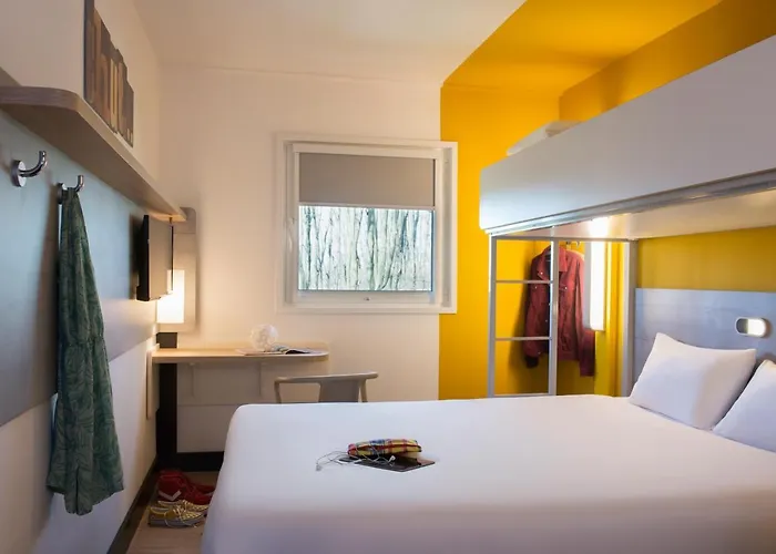 Hotel Ibis Budget Amsterdam Airport 2*