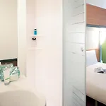 Ibis Budget Amsterdam Airport Hotel 2*