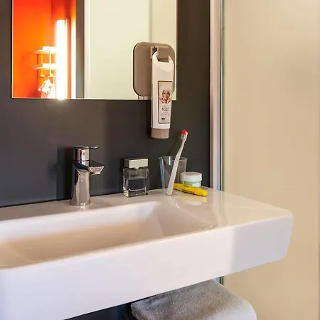 Ibis Budget Amsterdam Airport Hotel